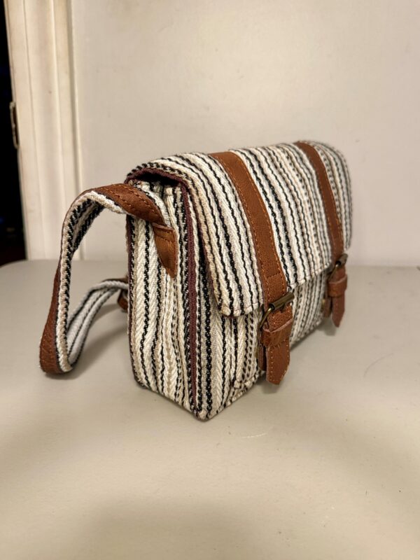 Hemp Wool Leather Shoulder Bag for Any Occasion - Fancy Side Polyester Himalayan Bag with Strap - Image 2