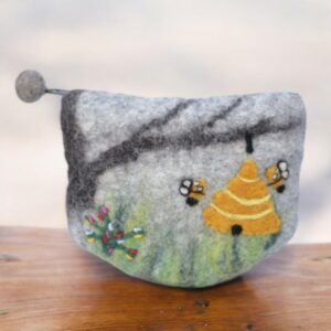 Handmade Felt Bee Coin Purse – Cute Bee Face, Beehive & Flower Embroidery – Eco Wool Zip Pouch – Animal Lover Gift – Made in Nepal