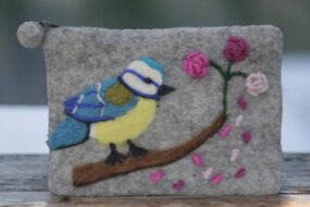 Handmade Felt Coin Purse for Women – Zipper Wool Pouch Wallet – Bird Flower Embroidered Boho Eco-Friendly Bag – Small Gift Idea from Nepal