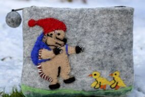 Hand-Embroidered Felt Porcupine Coin Purse – Duckling Zipper Pouch from Nepal Woodland Animal Gift Handmade Wool Pouch Cute Eco-Friendly Bag