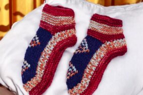 Hand Knit Woolen Socks Slippers, Cozy Handmade Colorful Wool Socks, Unisex Socks Slippers, Indoor Cozy Soft Wool Socks, Cozy Warm Knitted